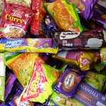 【インド旅記録42】ばらまき用のお土産にも！おススメしたいインドのお菓子やジュース1(2017年冬)